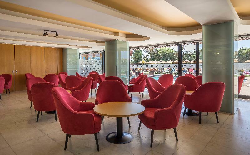 Interpass Vau Hotel Apartamentos Portimão Eksteriør billede