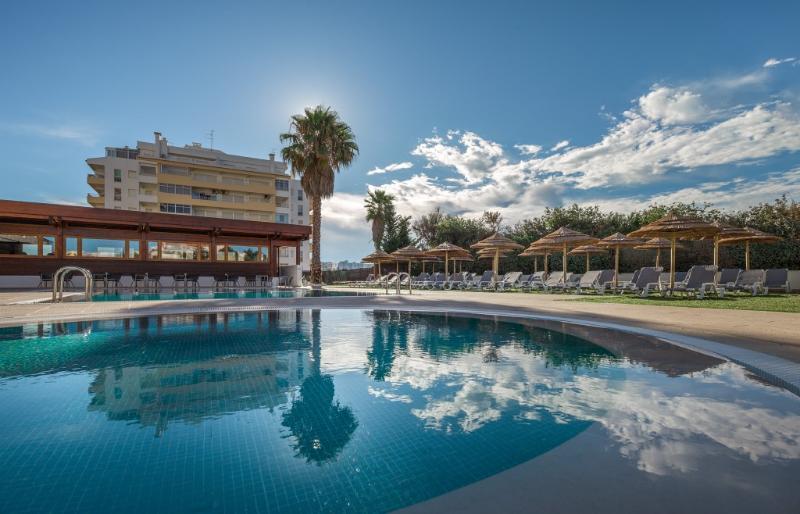 Interpass Vau Hotel Apartamentos Portimão Eksteriør billede